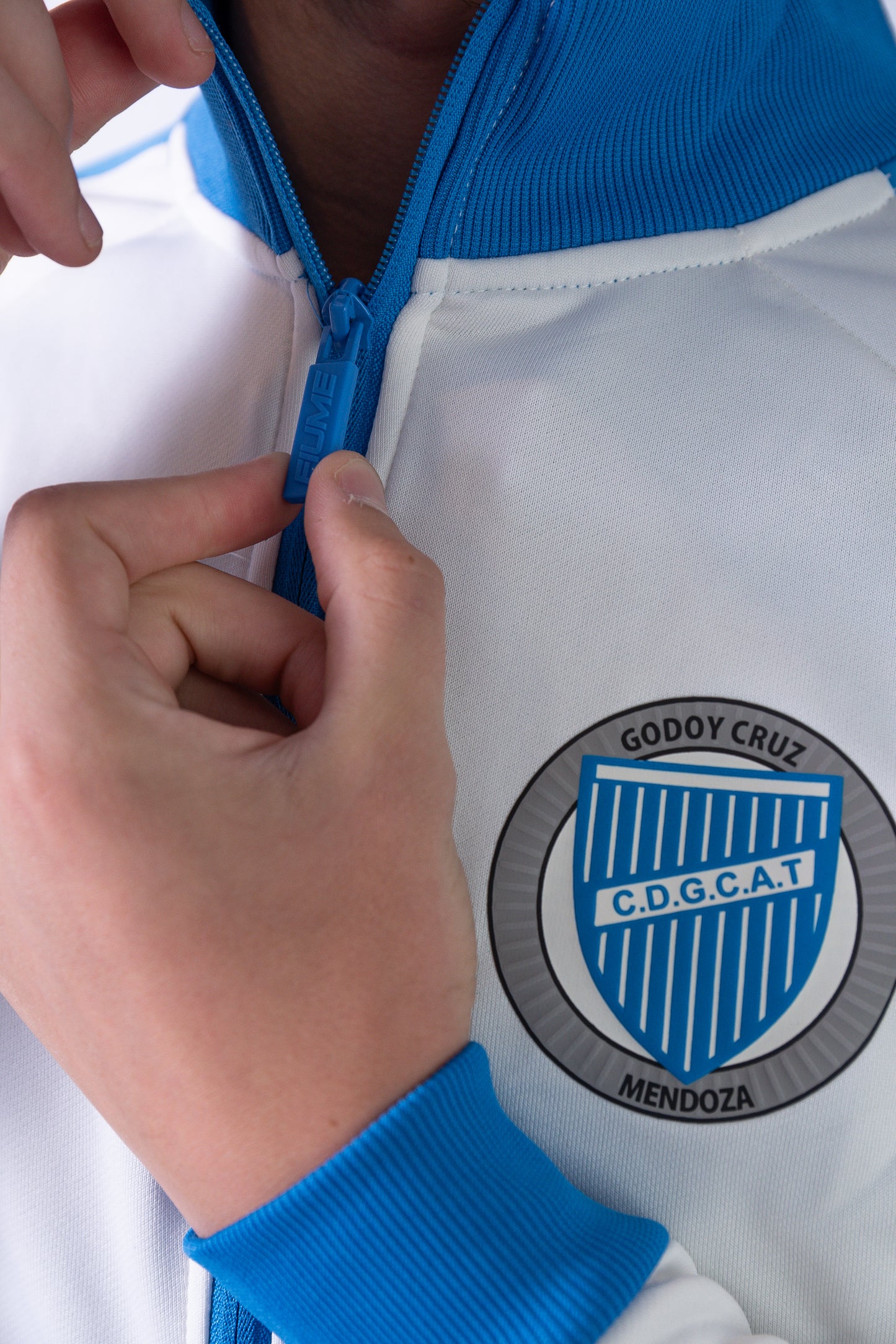 CAMPERA MATCH COMPETITION IMPORTADA GODOY CRUZ T. 2025