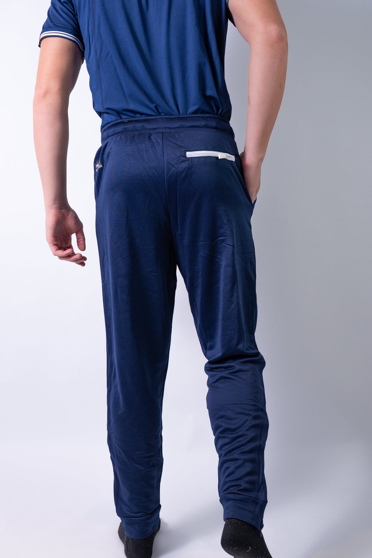 PANTALON TRACK COMPETITION IMPORTADA ALVARADO T. 2025