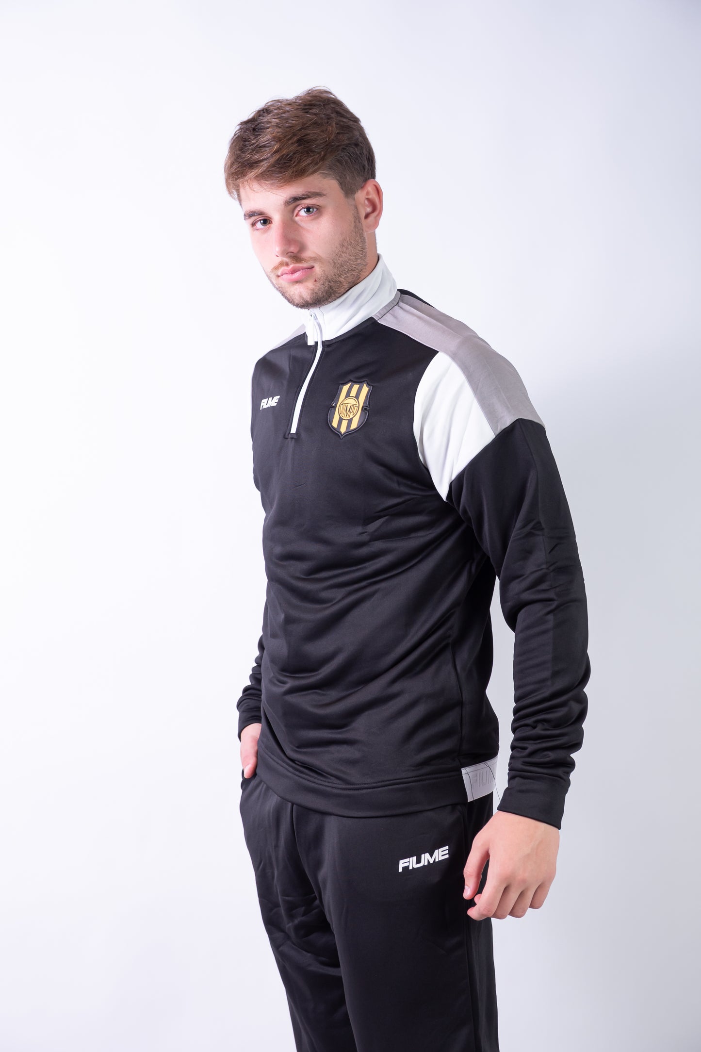 BUZO MEDIO CIERRE COMPETITION IMPORTADA F* OLIMPO T. 2025