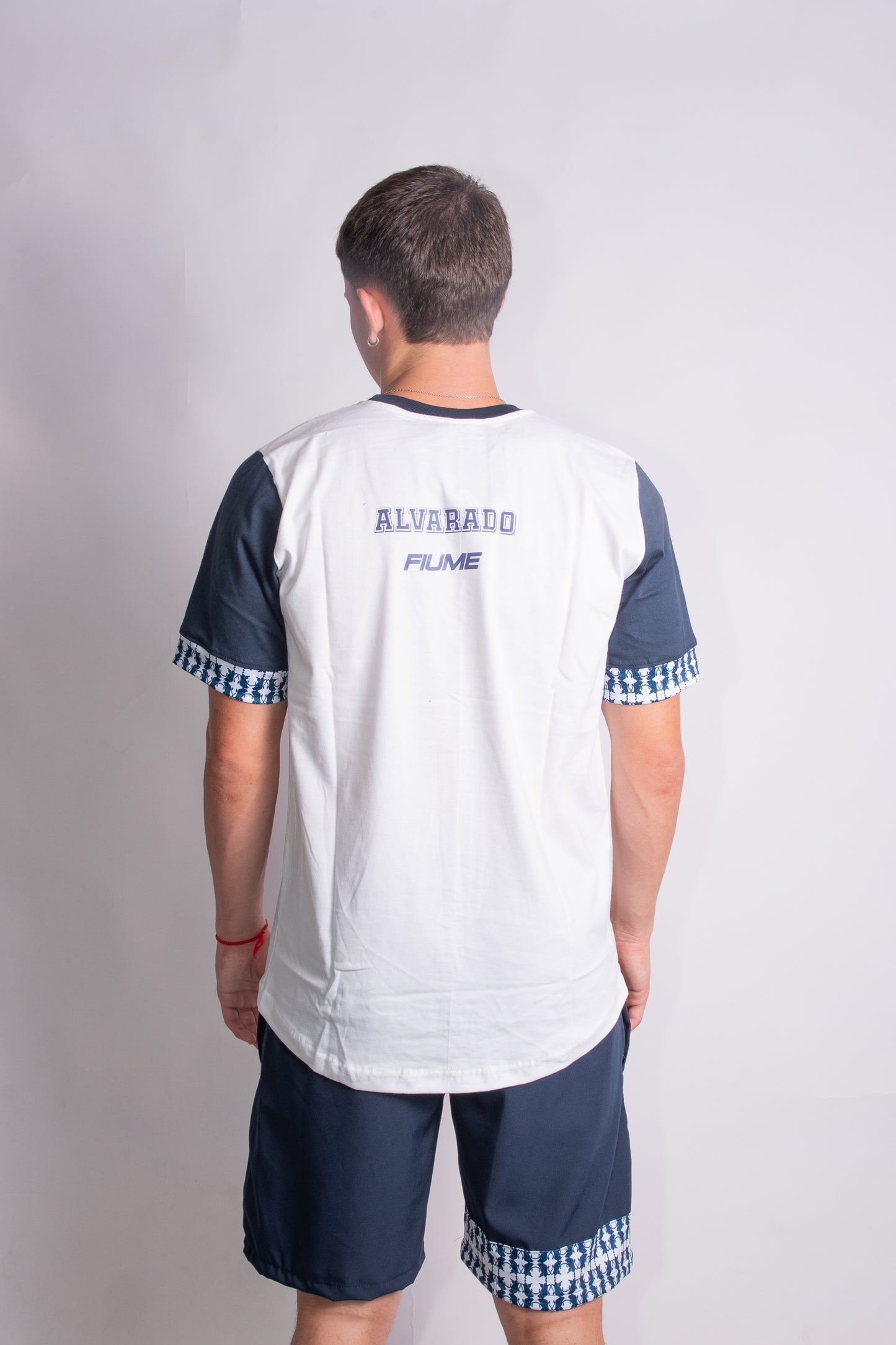 REMERA CONCENTRACION ALVARADO F☆ T. 2025