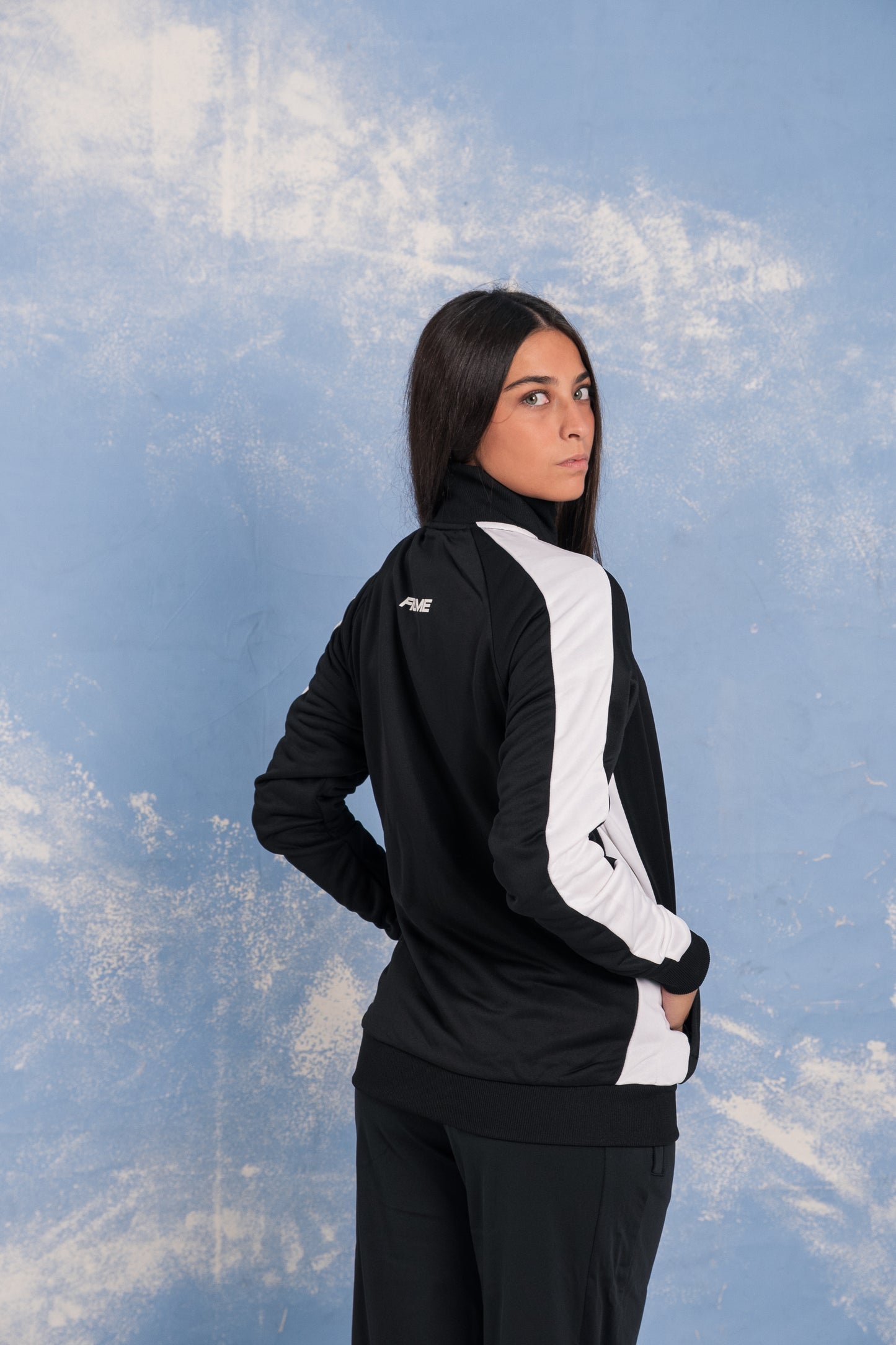 CAMPERA TÉCNICA TRACK IMPORTADA