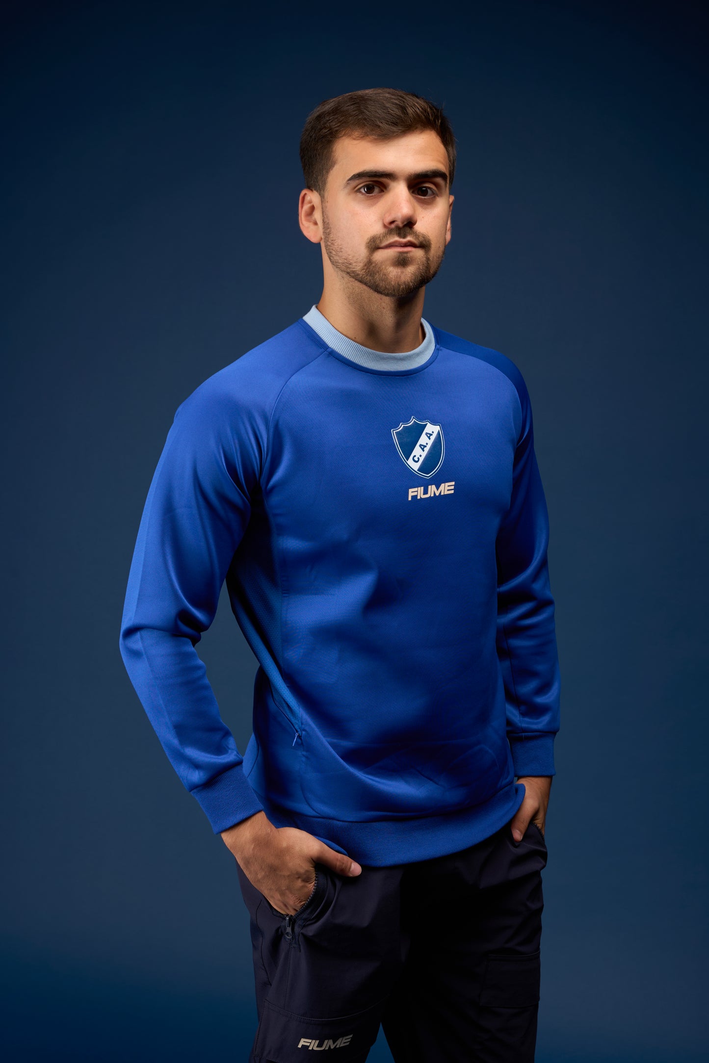 BUZO DEPORTIVO IMPORTADO ALVARADO T. 2026