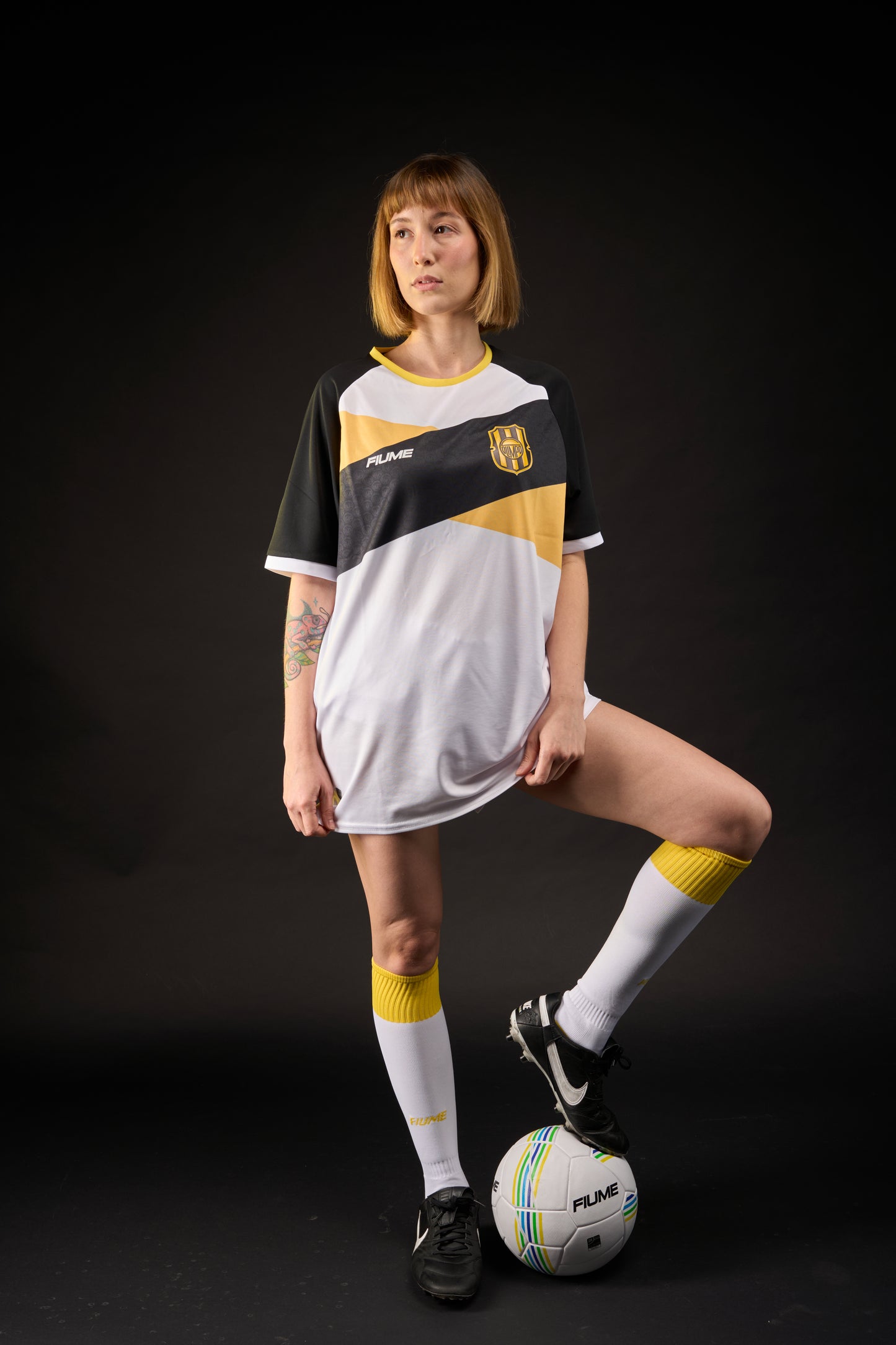 CAMISETA ALTERNATIVA IMPORTADA F* OLIMPO T. 2026