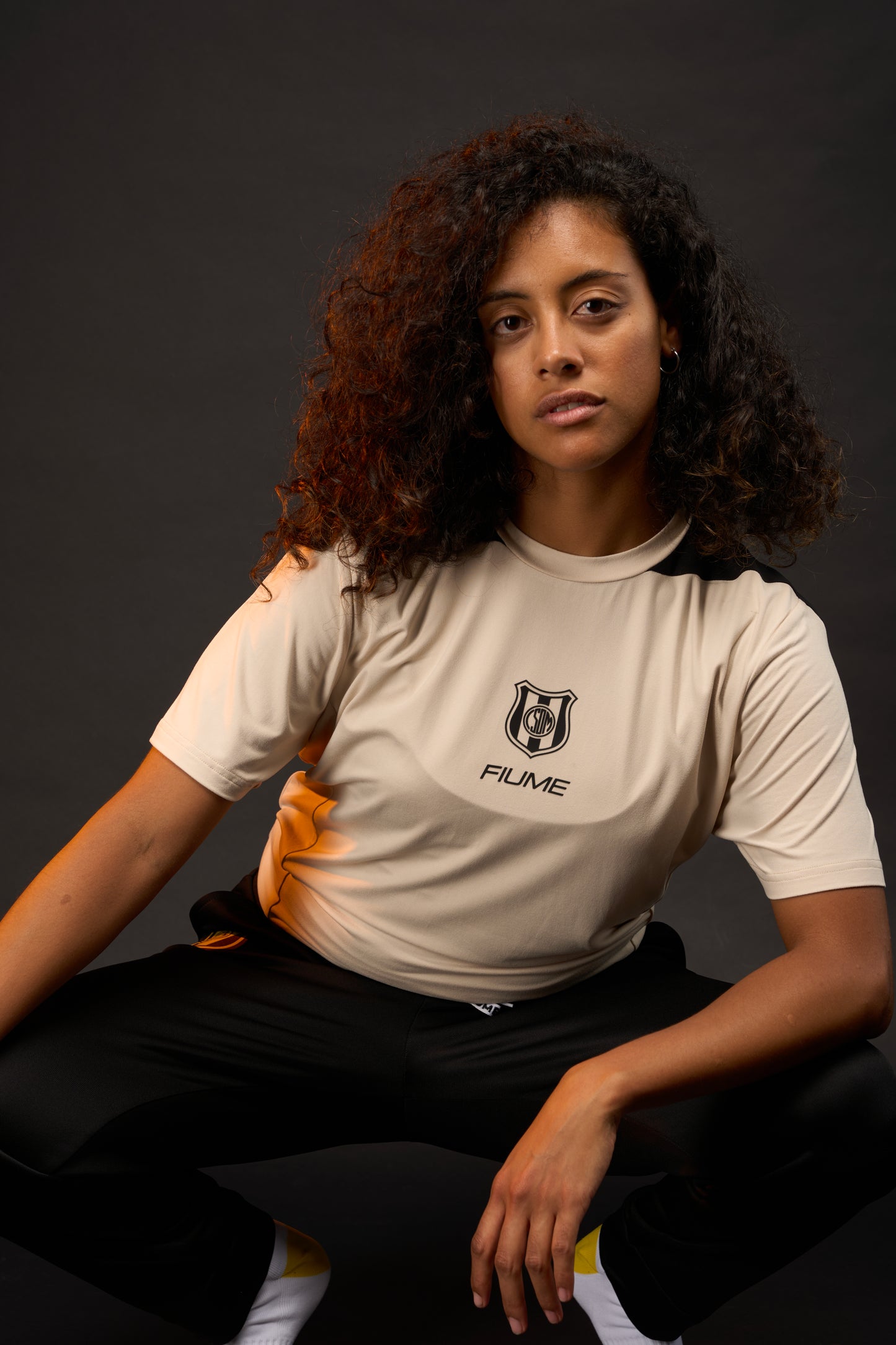 REMERA PROTOCOLAR IMPORTADA F* DEPORTIVO MADRYN T. 2026