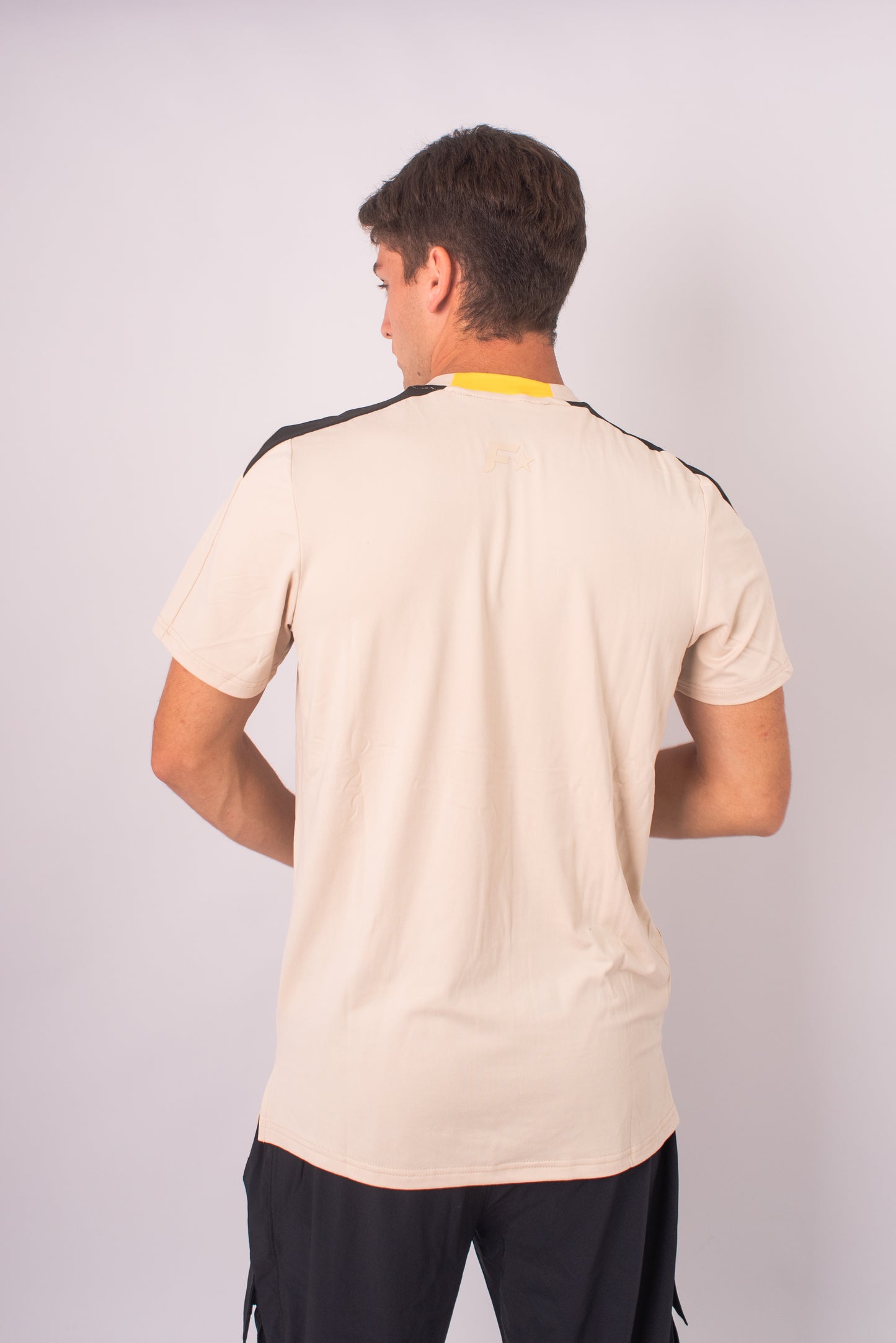 REMERA PROTOCOLAR IMPORTADA F* DEPORTIVO MADRYN T. 2026